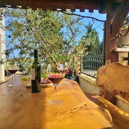 Oasis Tajci Apartamento *